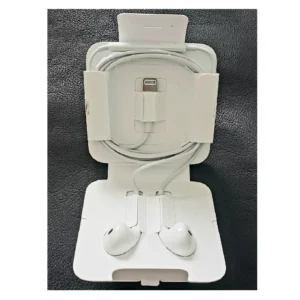 Apple EarPods with Lightning Connector – White
