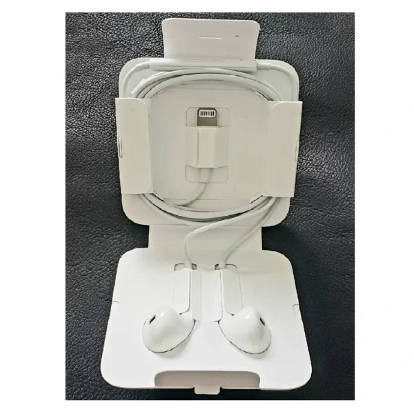 Apple EarPods with Lightning Connector – White - Image 2
